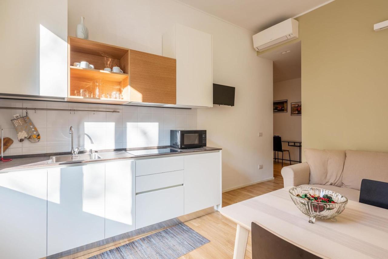 Spacious & Comfortable Apartment In Duomo By Easylife Mediolan Zewnętrze zdjęcie