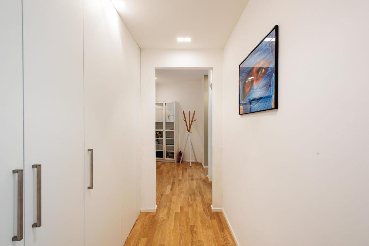 Spacious & Comfortable Apartment In Duomo By Easylife Mediolan Zewnętrze zdjęcie