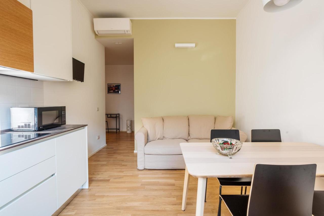 Spacious & Comfortable Apartment In Duomo By Easylife Mediolan Zewnętrze zdjęcie