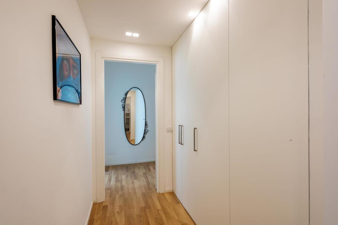 Spacious & Comfortable Apartment In Duomo By Easylife Mediolan Zewnętrze zdjęcie