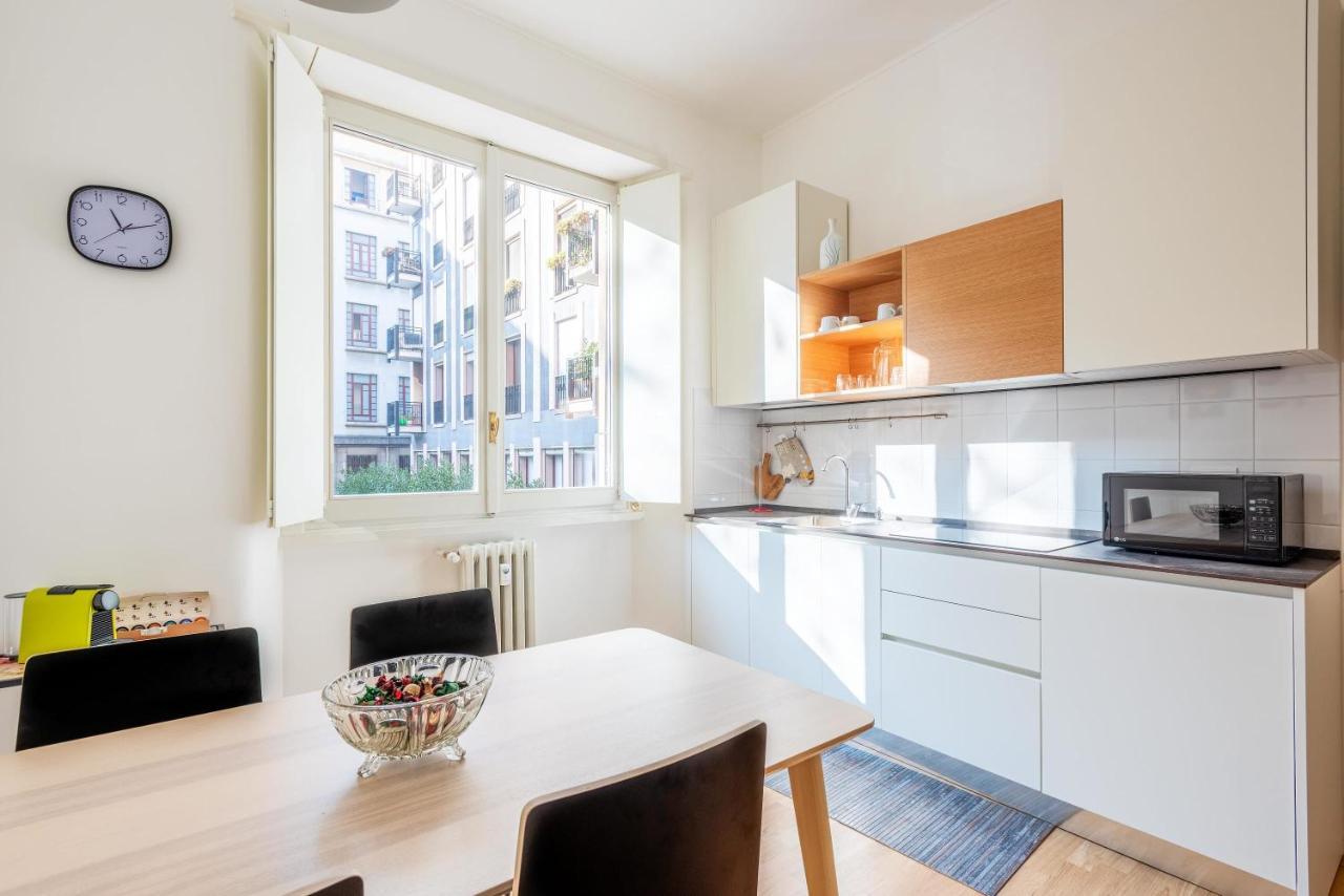 Spacious & Comfortable Apartment In Duomo By Easylife Mediolan Zewnętrze zdjęcie