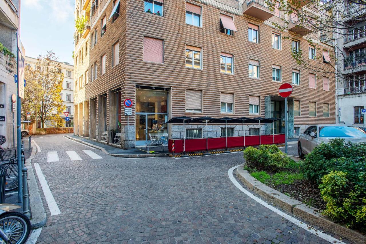 Spacious & Comfortable Apartment In Duomo By Easylife Mediolan Zewnętrze zdjęcie