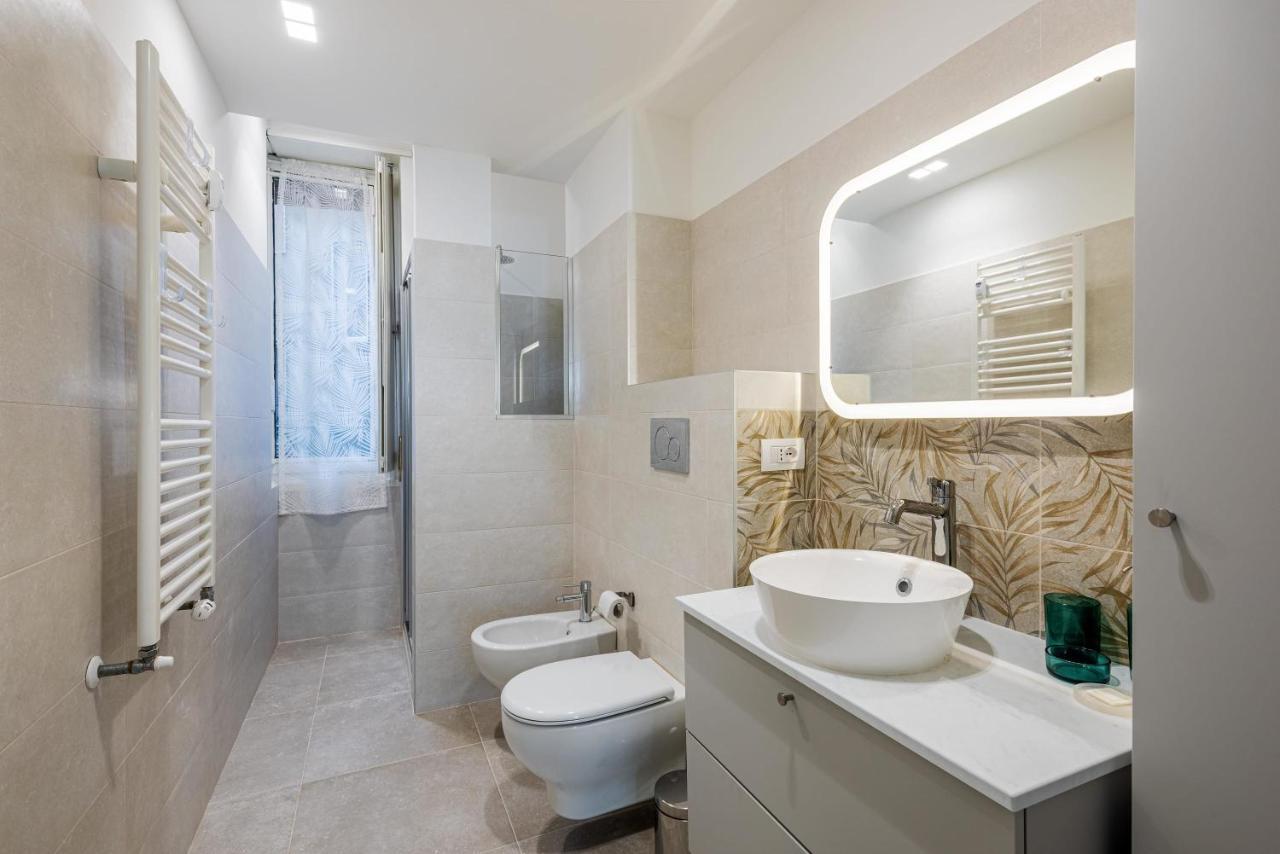 Spacious & Comfortable Apartment In Duomo By Easylife Mediolan Zewnętrze zdjęcie
